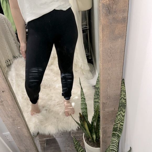 Spanx black high rise leggings size XLarge - Picture 4 of 5